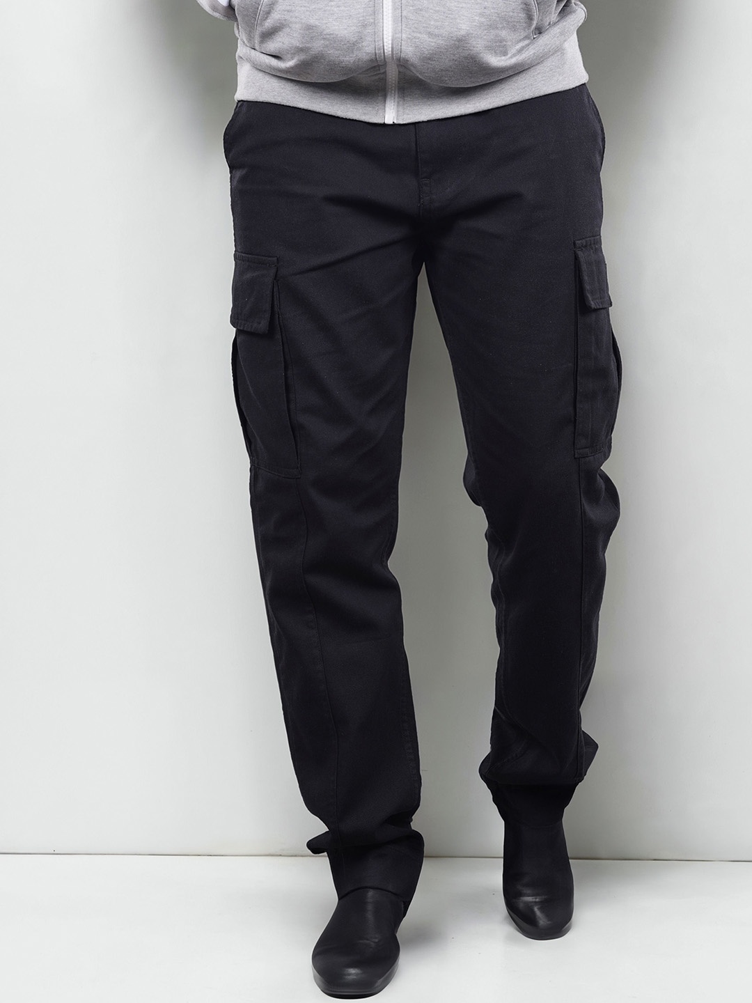 

Celio Men Cargos Trousers, Black