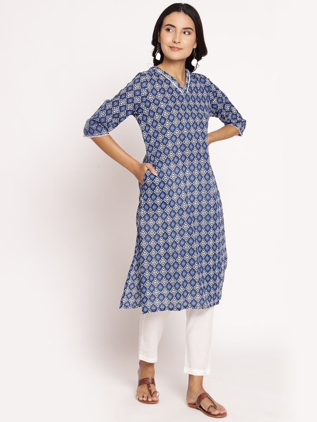 

Shree Geometric Printed V-Neck Cotton Straight Kurta, Blue