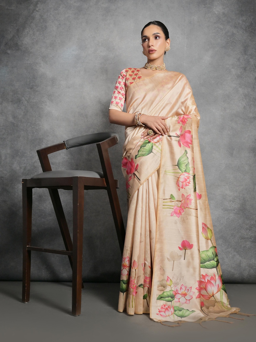 

LeeliPeeri Designer Floral Printed Tussar Saree, Beige