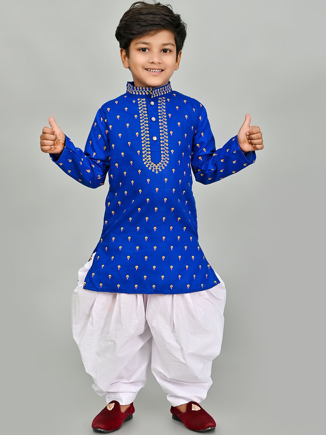 

NFC CREATION Boys Floral Printed Mandarin Collar Straight Kurta with Patiala, Blue