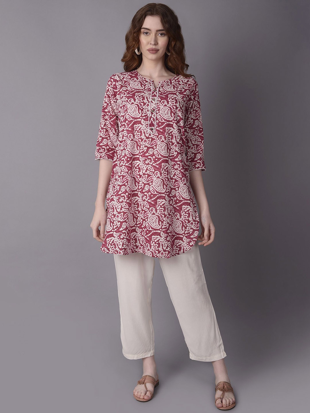 

Shree Floral Printed Notch Neck Cotton Straight Kurta, Pink