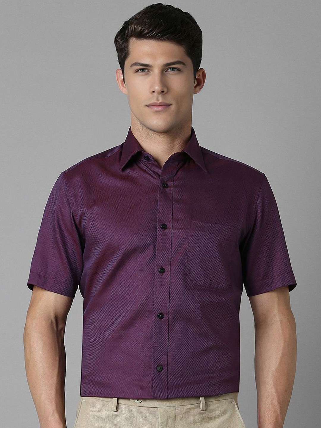 

Louis Philippe Men Classic Spread Collar Geometric Printed Cotton Formal Shirt, Purple