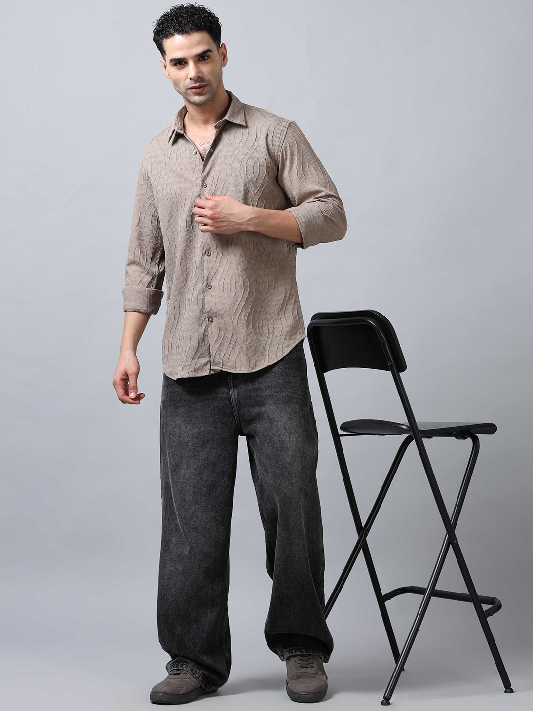 

SORATIA Men Opaque Striped Casual Shirt, Brown