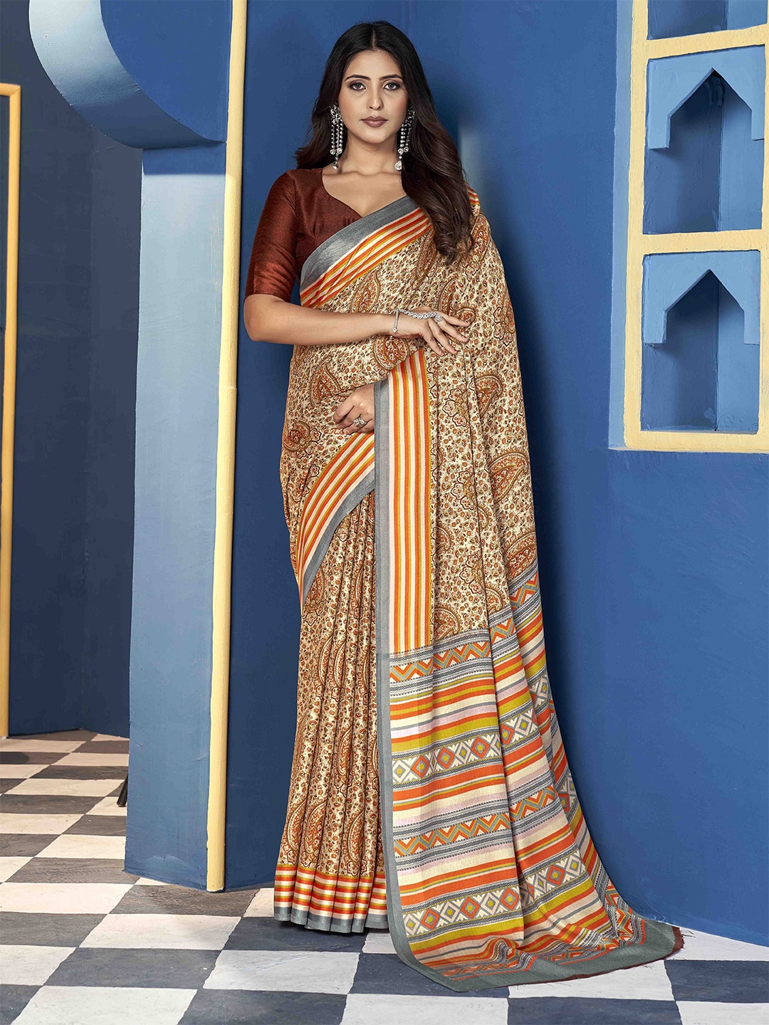 

Ethnielle Paisley Print Saree, Beige