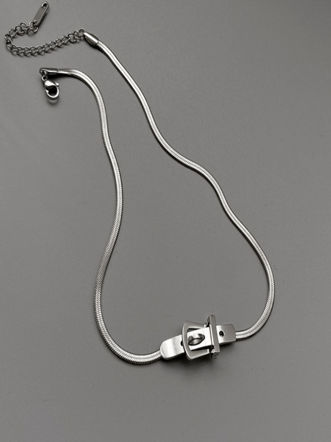 

AQUASTREET Silver Plated Stainless Steel Antitarnish Belt Choker Necklace