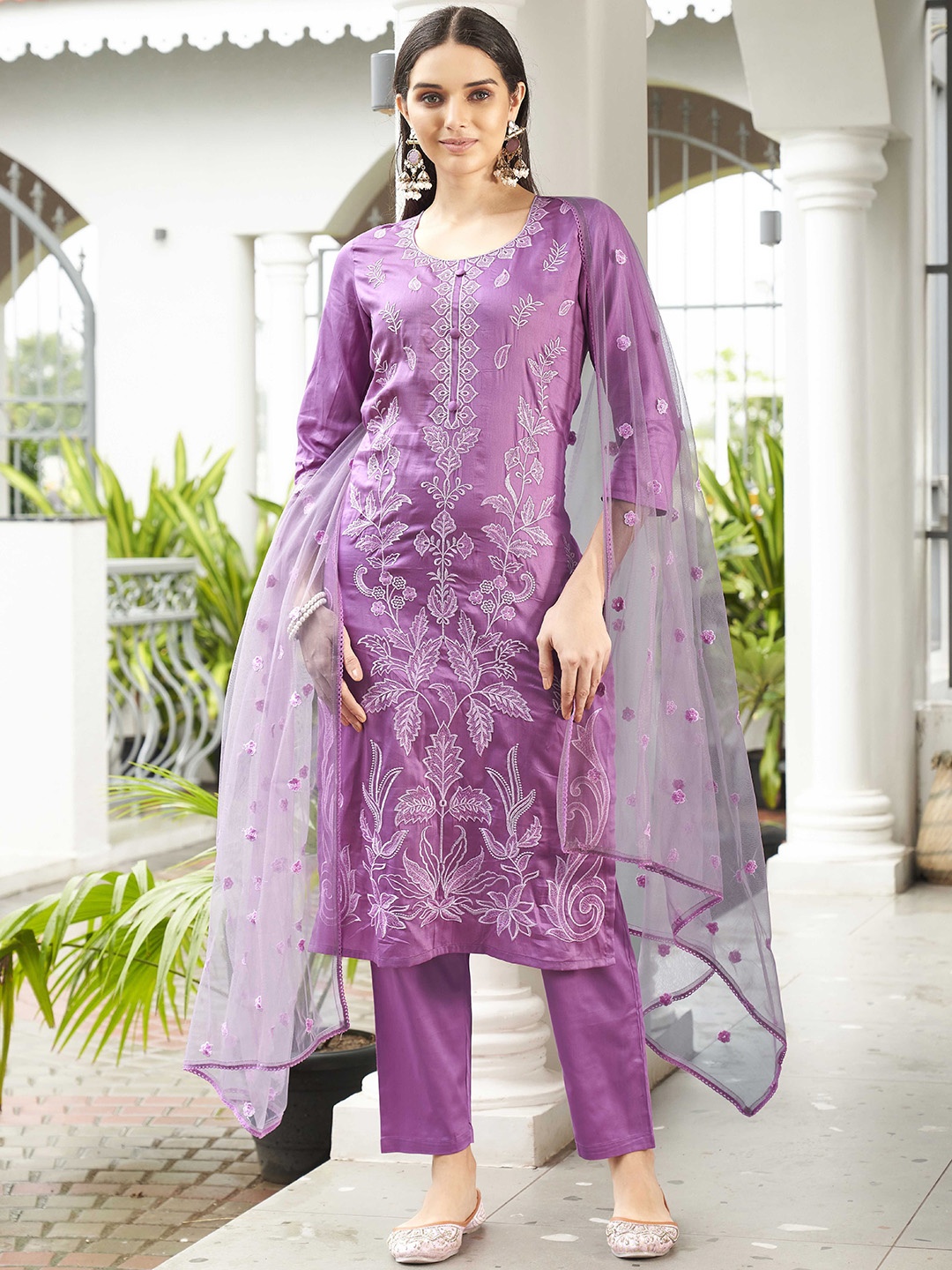

Tikhi Imli Floral Embroidered Straight Kurta with Trousers & Dupatta, Pink