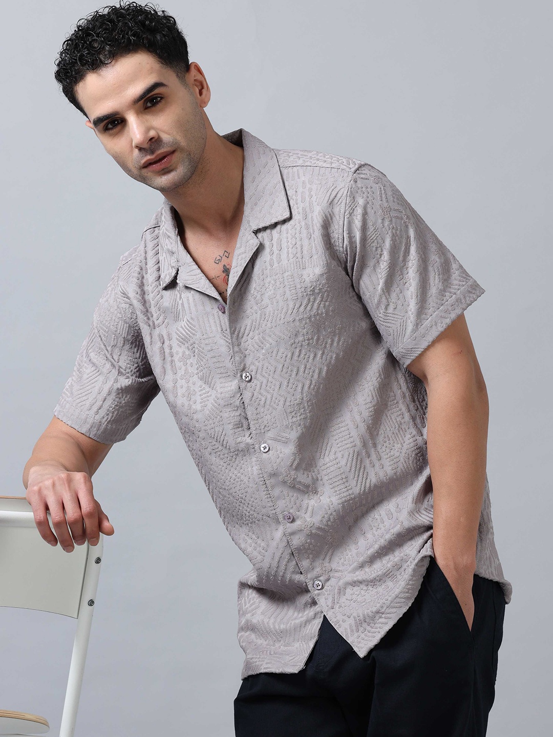 

SORATIA Men Opaque Striped Casual Shirt, Grey