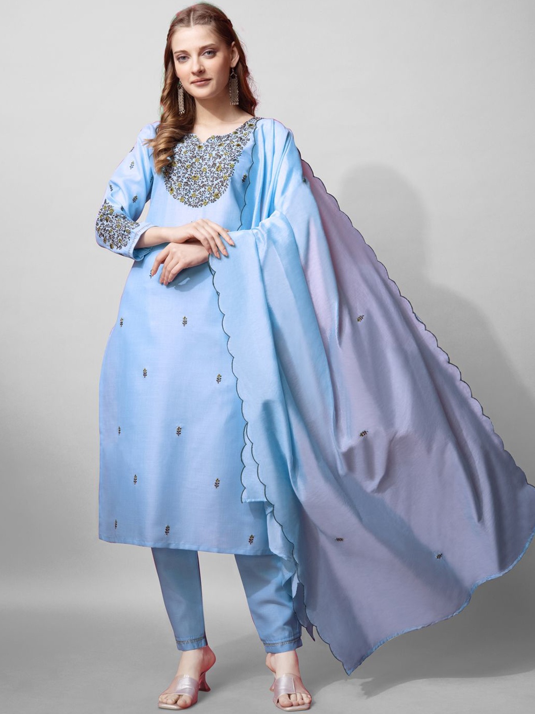 

WILNERCROWN Floral Embroidered Thread Work Straight Kurta with Trousers & Dupatta, Blue