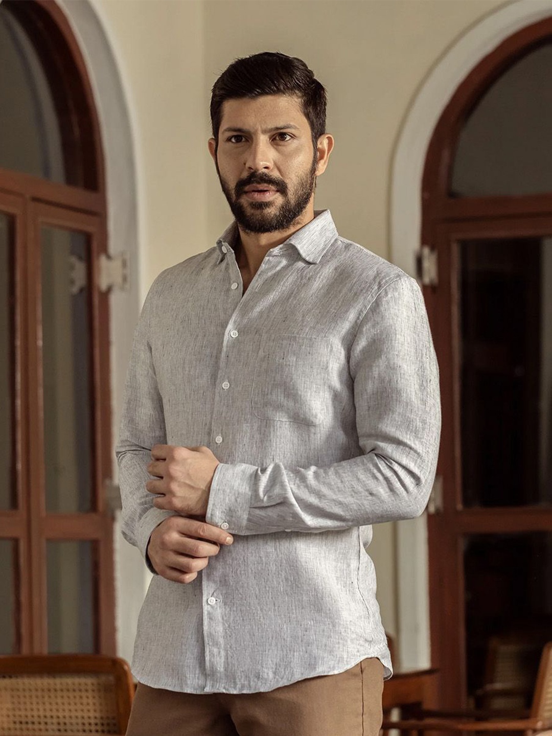 

Monks of Method Men Comfort Spread Collar Textured Solid Linen Casual Shirt, Grey