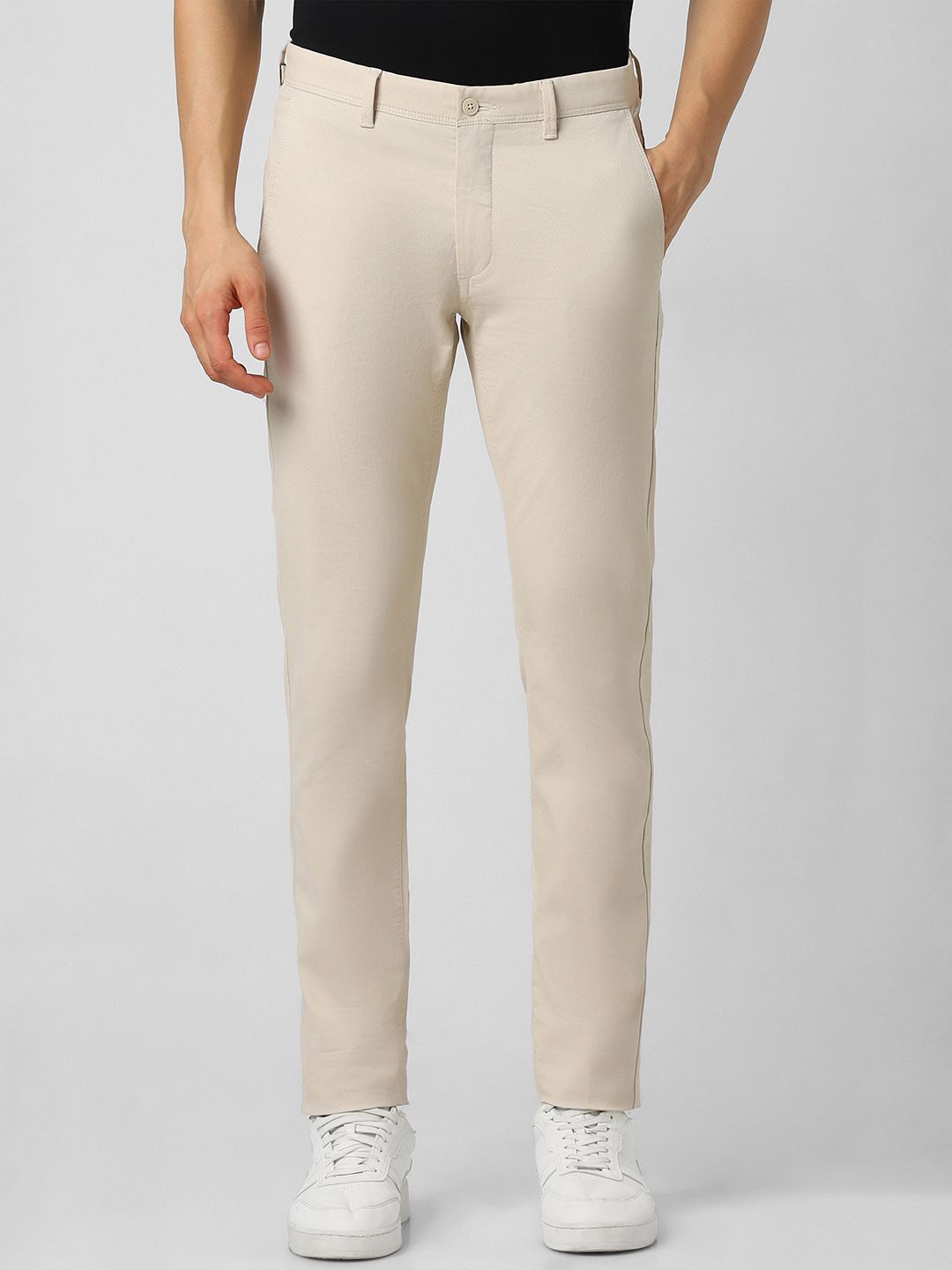 

Van Heusen Sport Men Solid Slim Fit Trousers, Beige