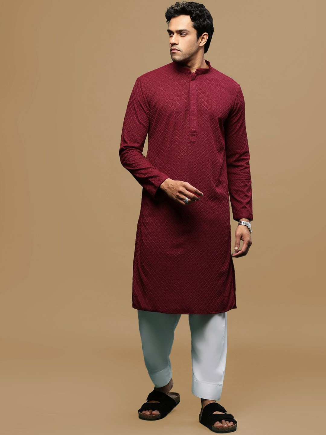 

Sanwara Floral Embroidered Chikankari Mandarin Collar Straight Kurta with Patiala, Maroon