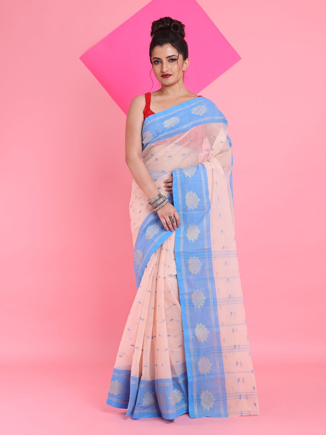 

Arhi Woven Design Pure Cotton Taant Saree, Cream
