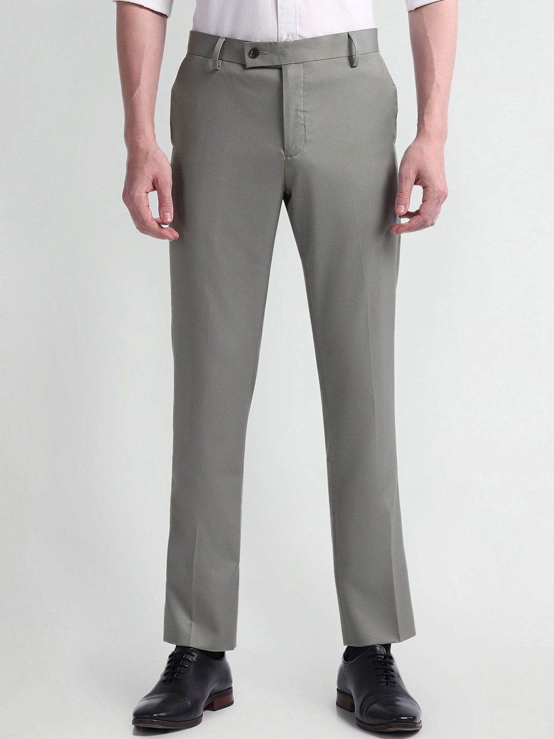 

Arrow Men Solid Straight Fit Trousers, Grey