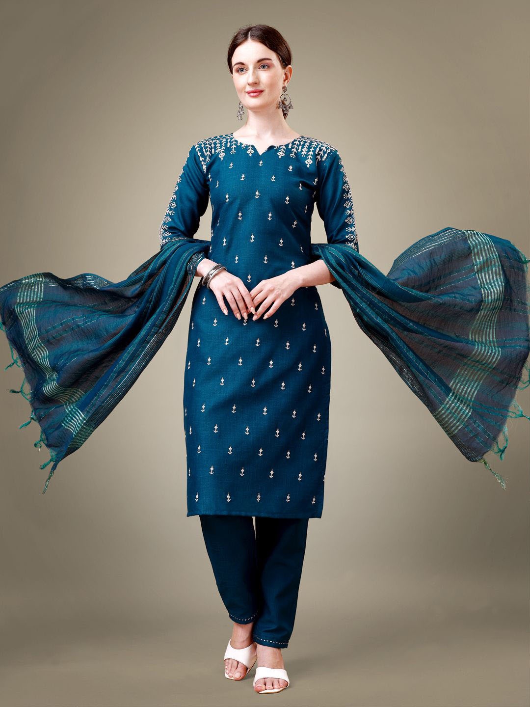 

WILNERCROWN Floral Embroidered Notch Neck Straight Kurta With Churidar & With Dupatta, Blue