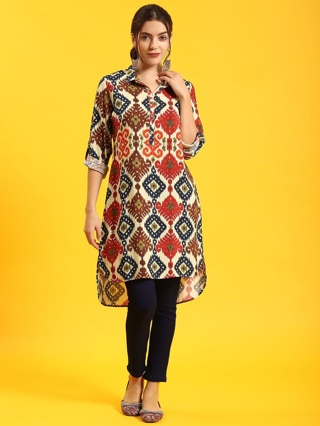 

Shree Geometric Printed Roll-Up Sleeves High-Low Straight Kurta, Beige