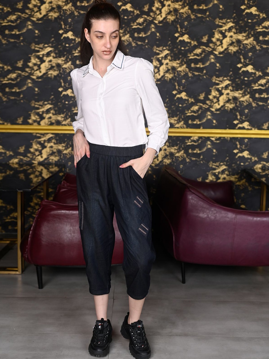 

ODETTE Women Slim Fit Mid-Rise Pleated Trousers, Black