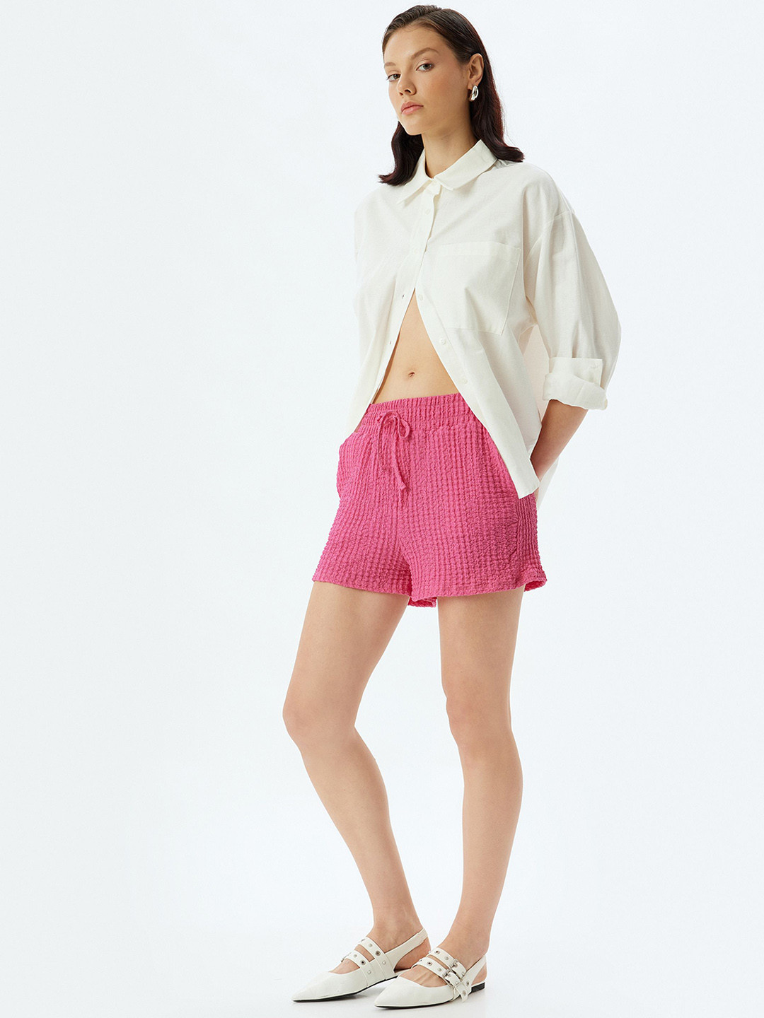 

Koton Solid Women Shorts, Pink