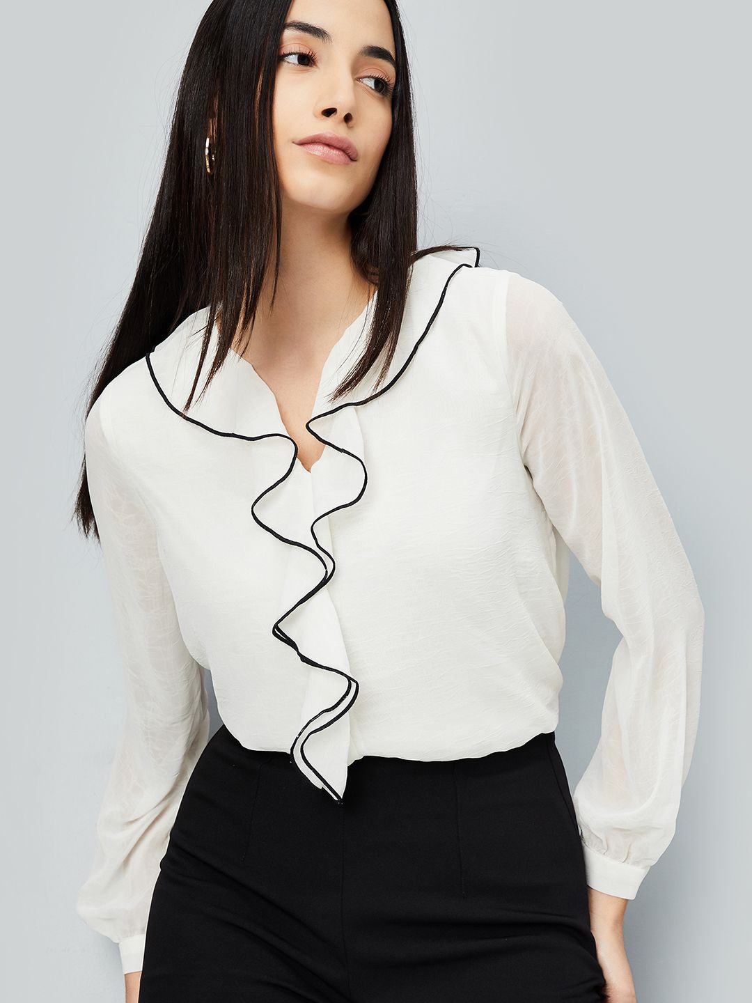 

max Women Solid V-Neck Top, White