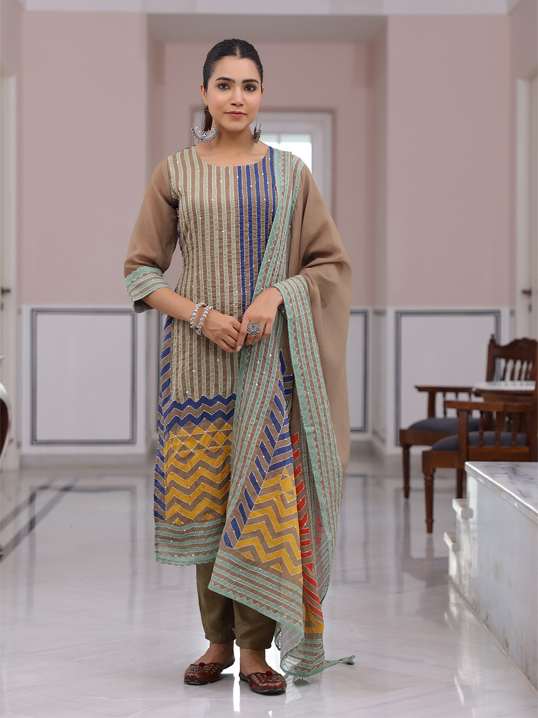 

FASHOR Geometric Printed Regular Kantha Work Straight Kurta With Trousers & Dupatta, Green