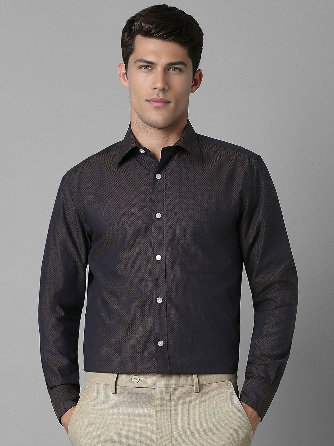 

Louis Philippe Men Classic Spread Collar Geometric Printed Cotton Formal Shirt, Grey