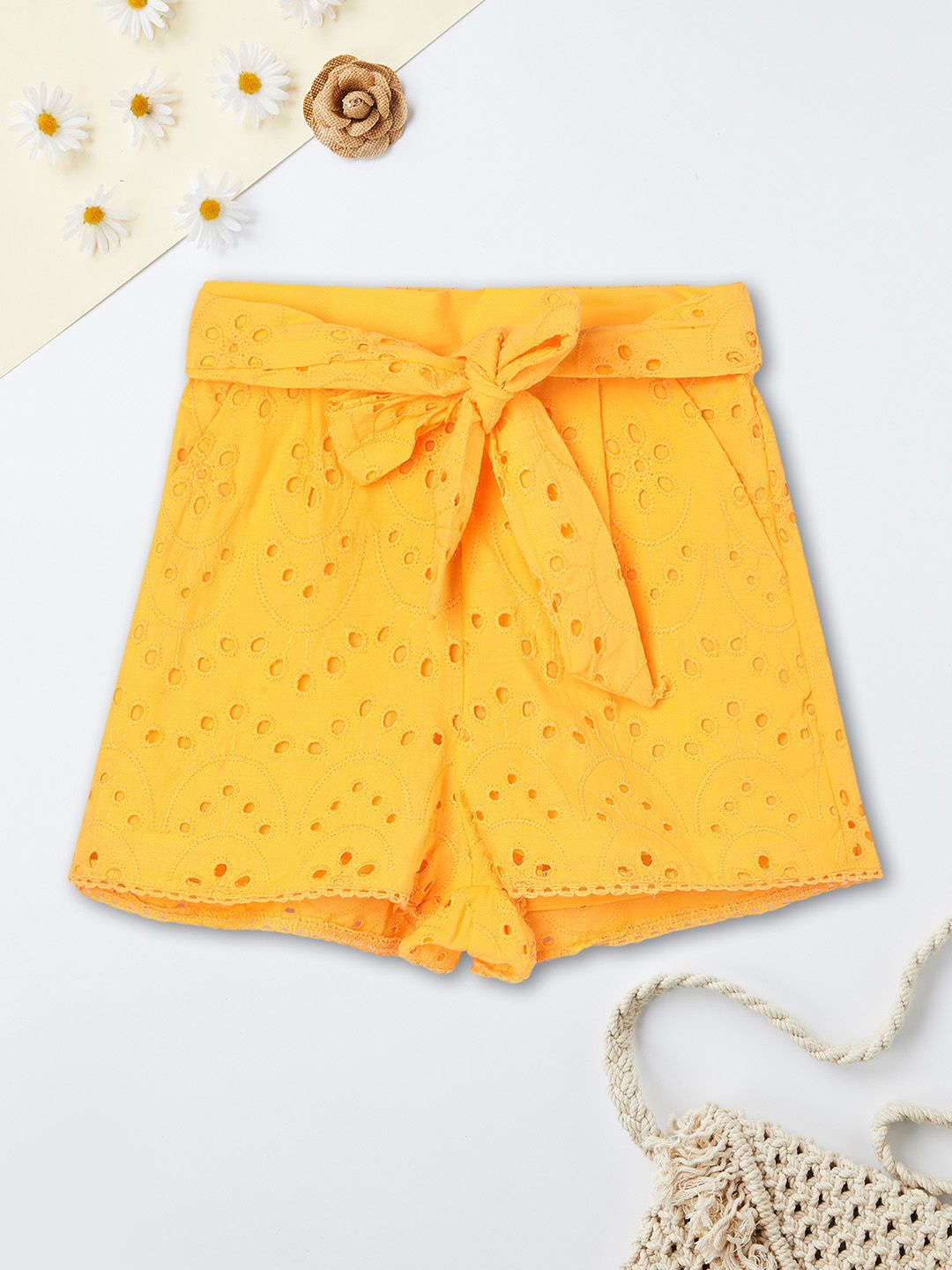 

max Girls Floral Printed Shorts, Yellow