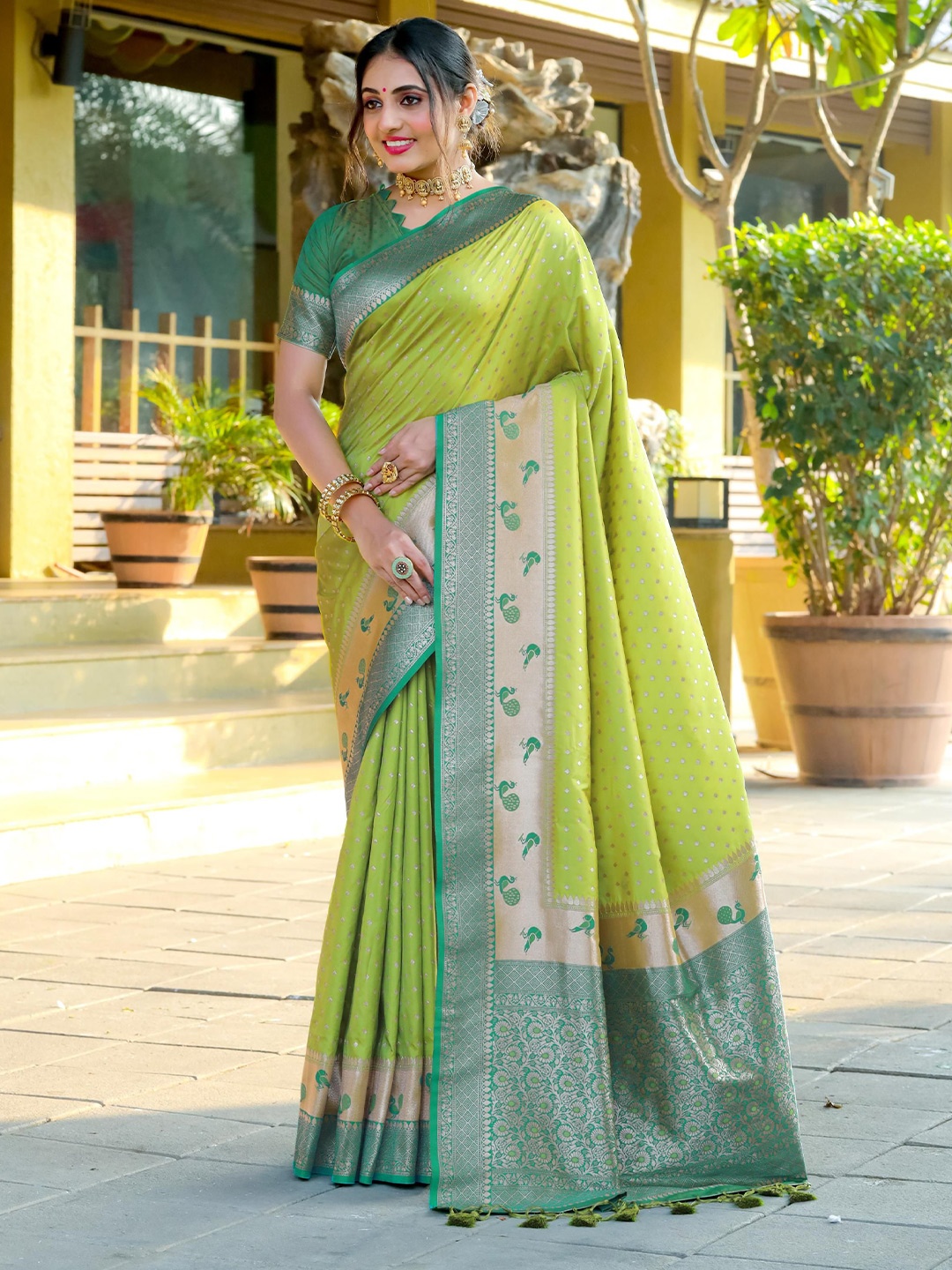 

LeeliPeeri Designer Woven Design Zari Paithani Saree, Lime green