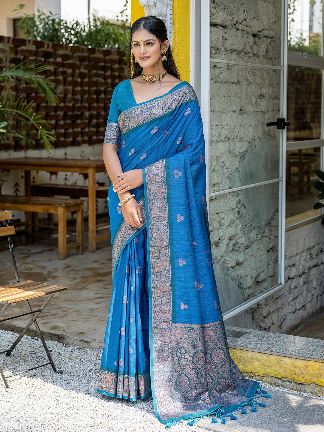 

LeeliPeeri Designer Woven Design Zari Silk Blend Banarasi Saree, Blue