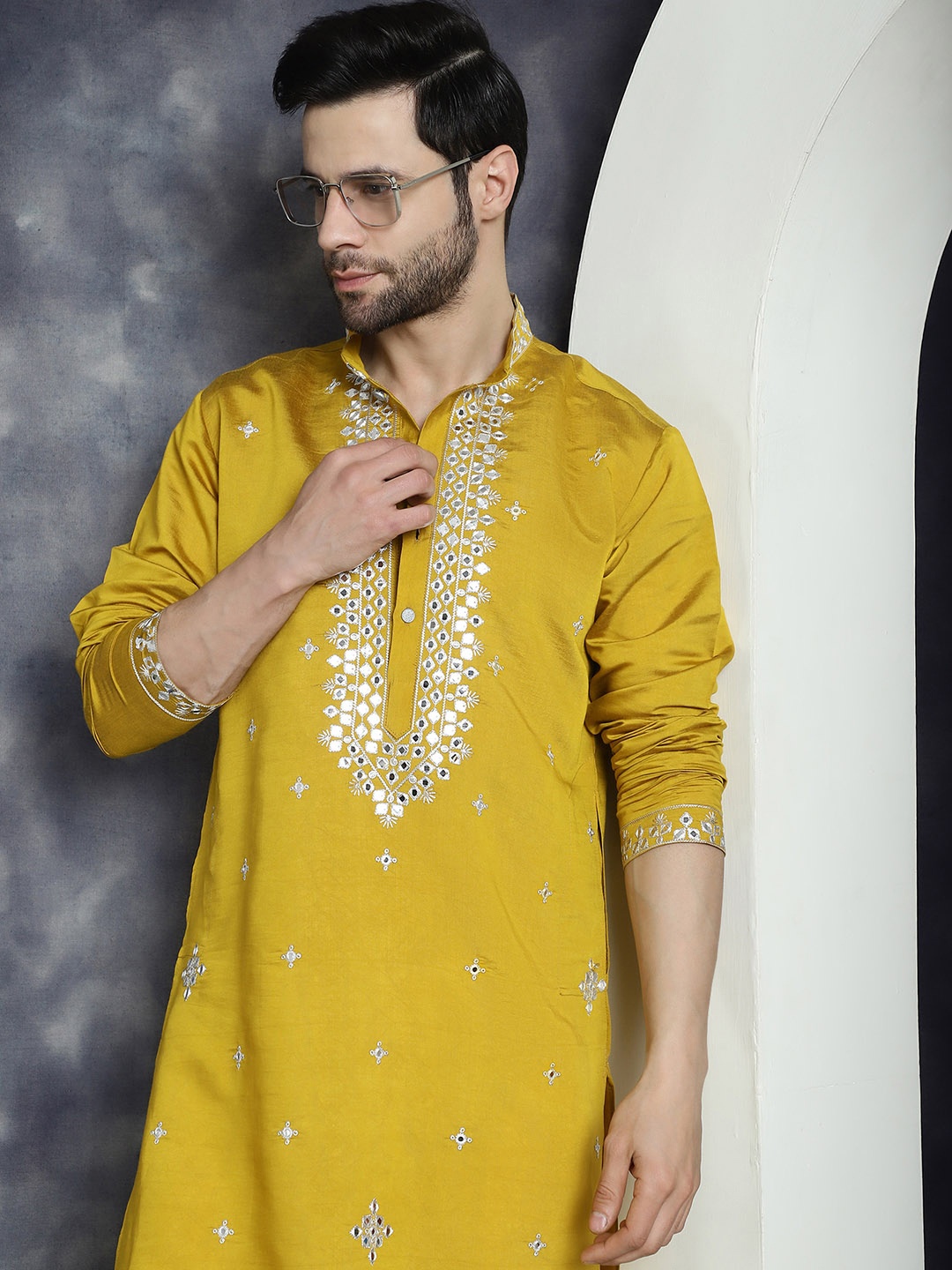 

Jompers Geometric Embroidered Mandarin Collar Mirror Work Cotton Silk Straight Kurta, Mustard