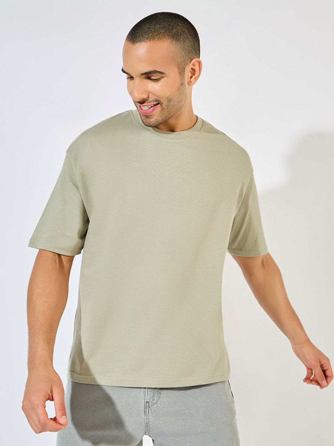 

Styli Men Oversized Back Graphic Print T-Shirt, Khaki