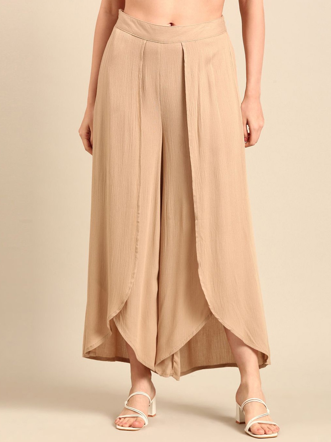 

De Moza Women Pleated Tulip high riseTrousers, Beige