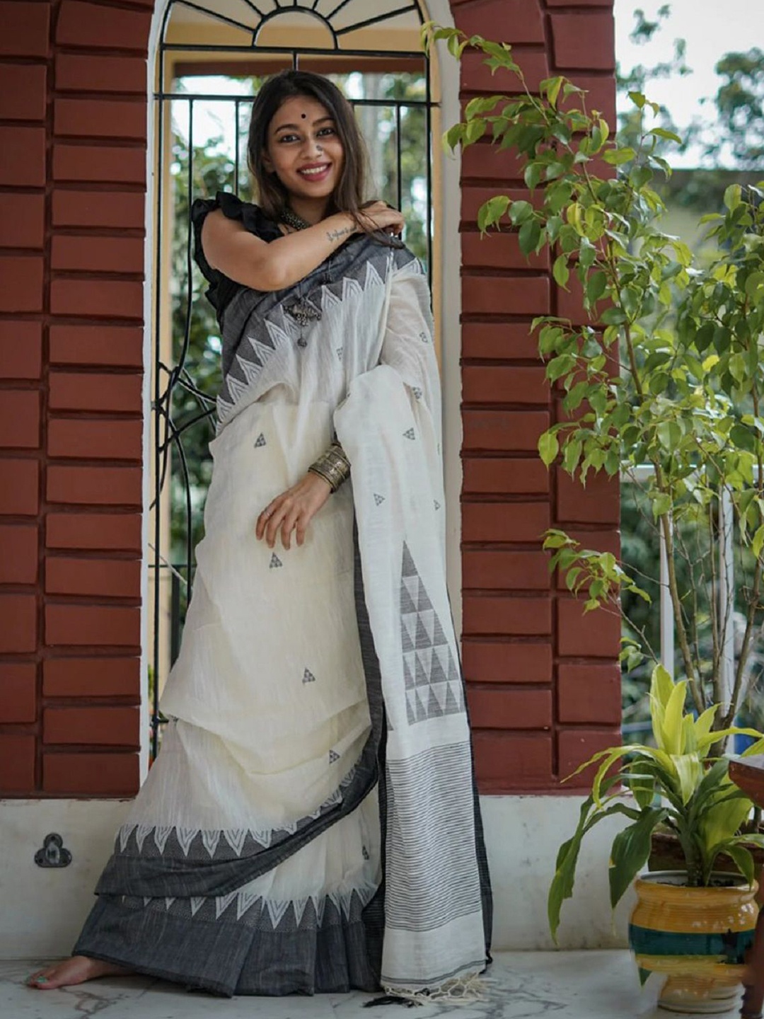 

Aika Narayan Peth Saree, White