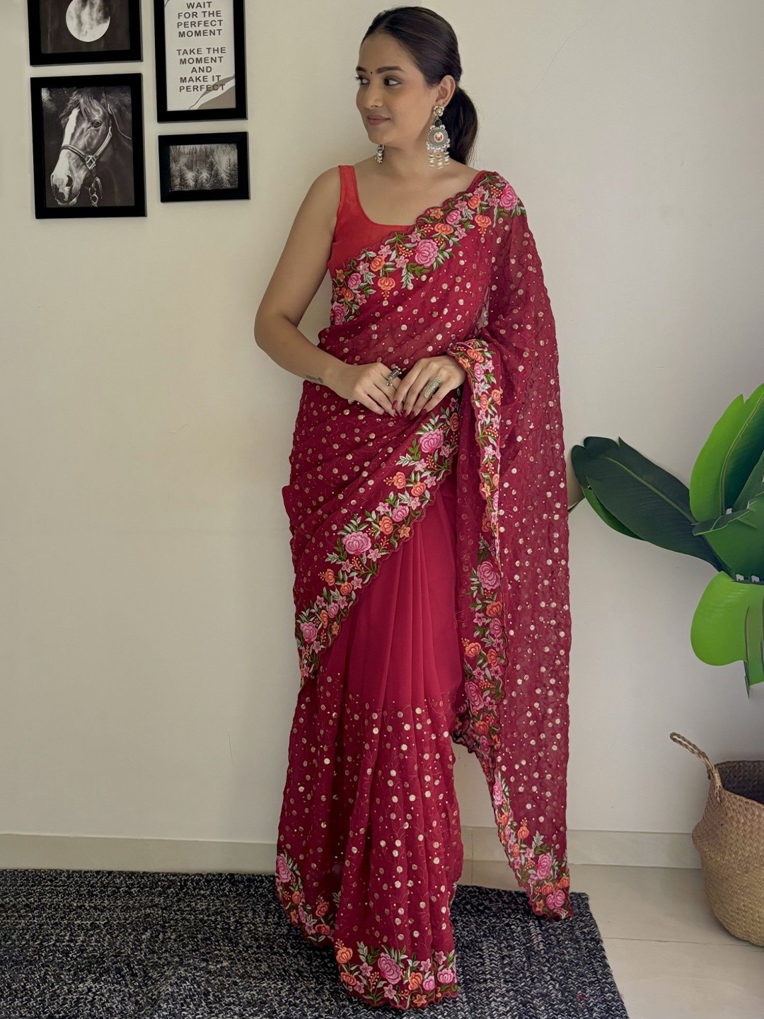 

LeeliPeeri Designer Floral Printed Sequinned Saree, Red