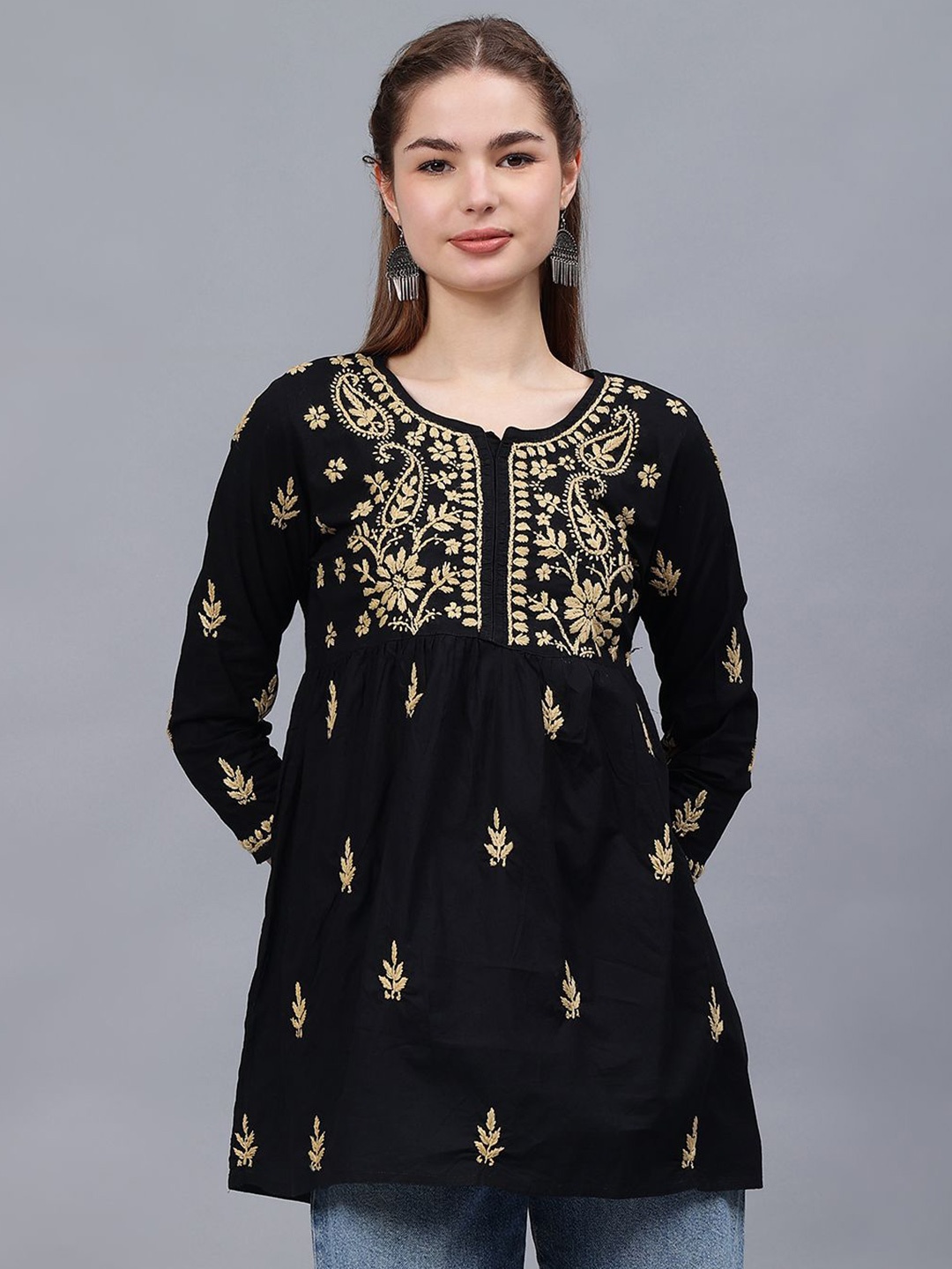 

Seva Chikan Ethnic Motifs Embroidered Chikankari Handloom Chikankari Kurti, Black