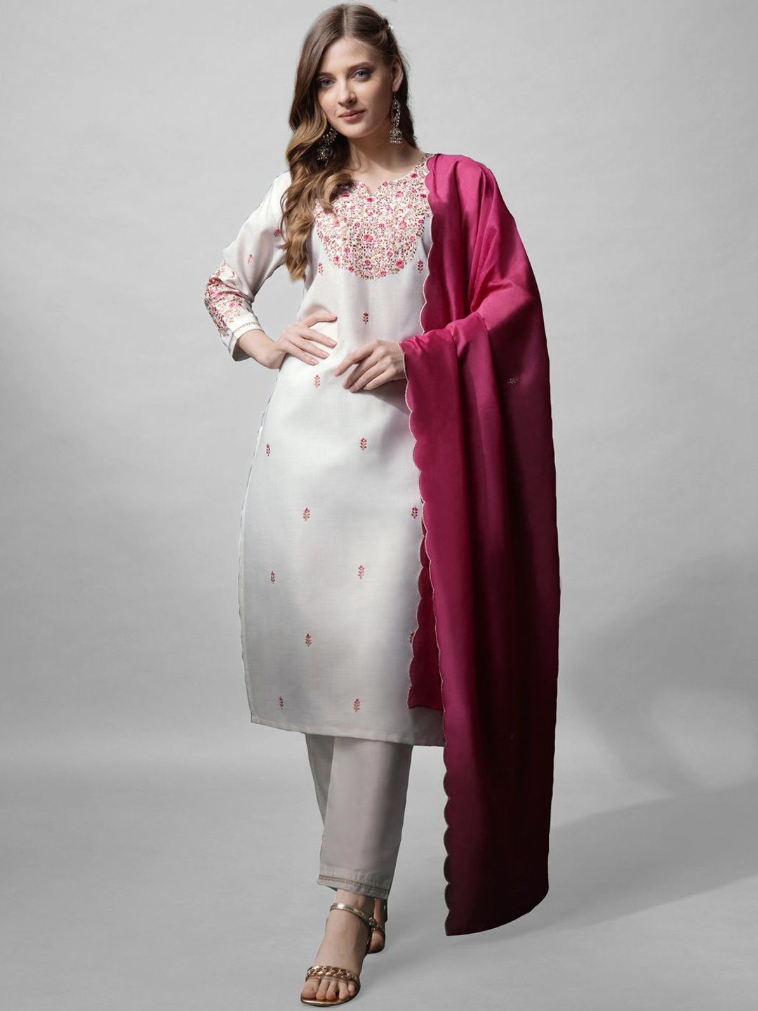 

WILNERCROWN Floral Embroidered Regular Thread Work Kurta With Trousers & Dupatta, White