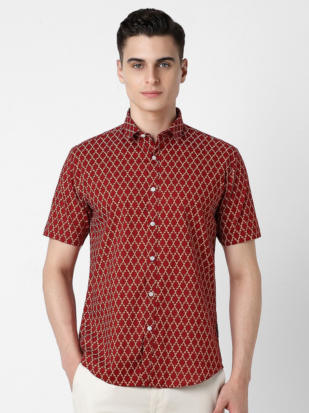 

V Dot Men Spread Collar Geometric Printed Cotton Slim Fit Party Shirt, Maroon