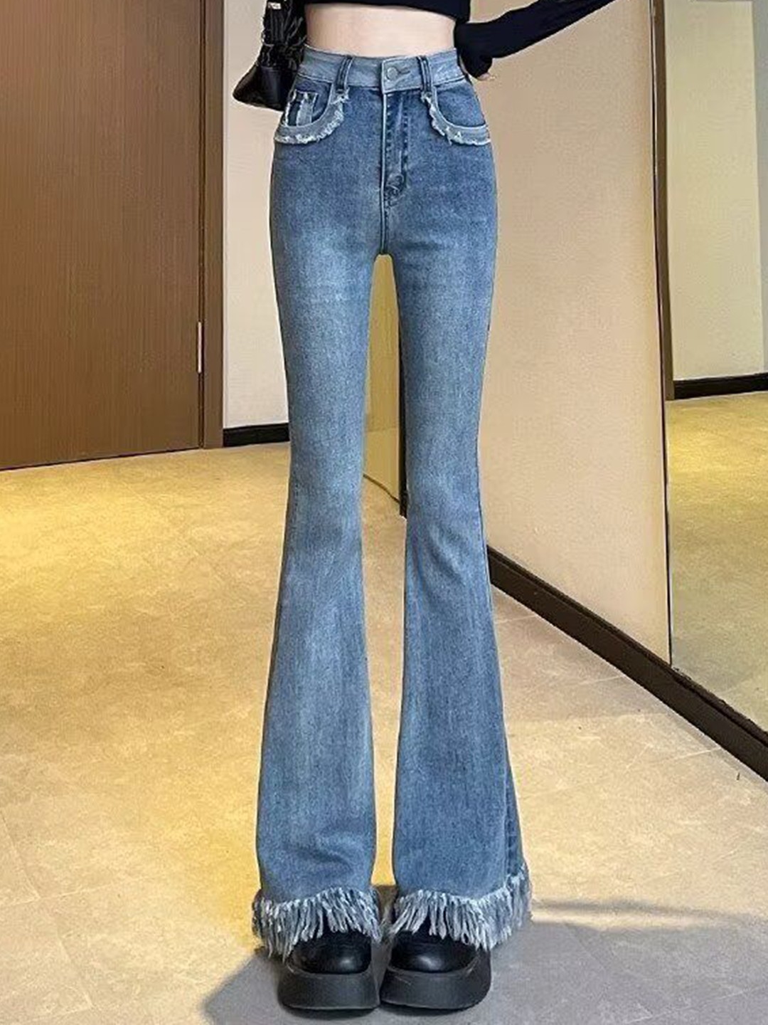 

StyleCast Women Bootcut High-Rise Cotton Light Fade Jeans, Blue