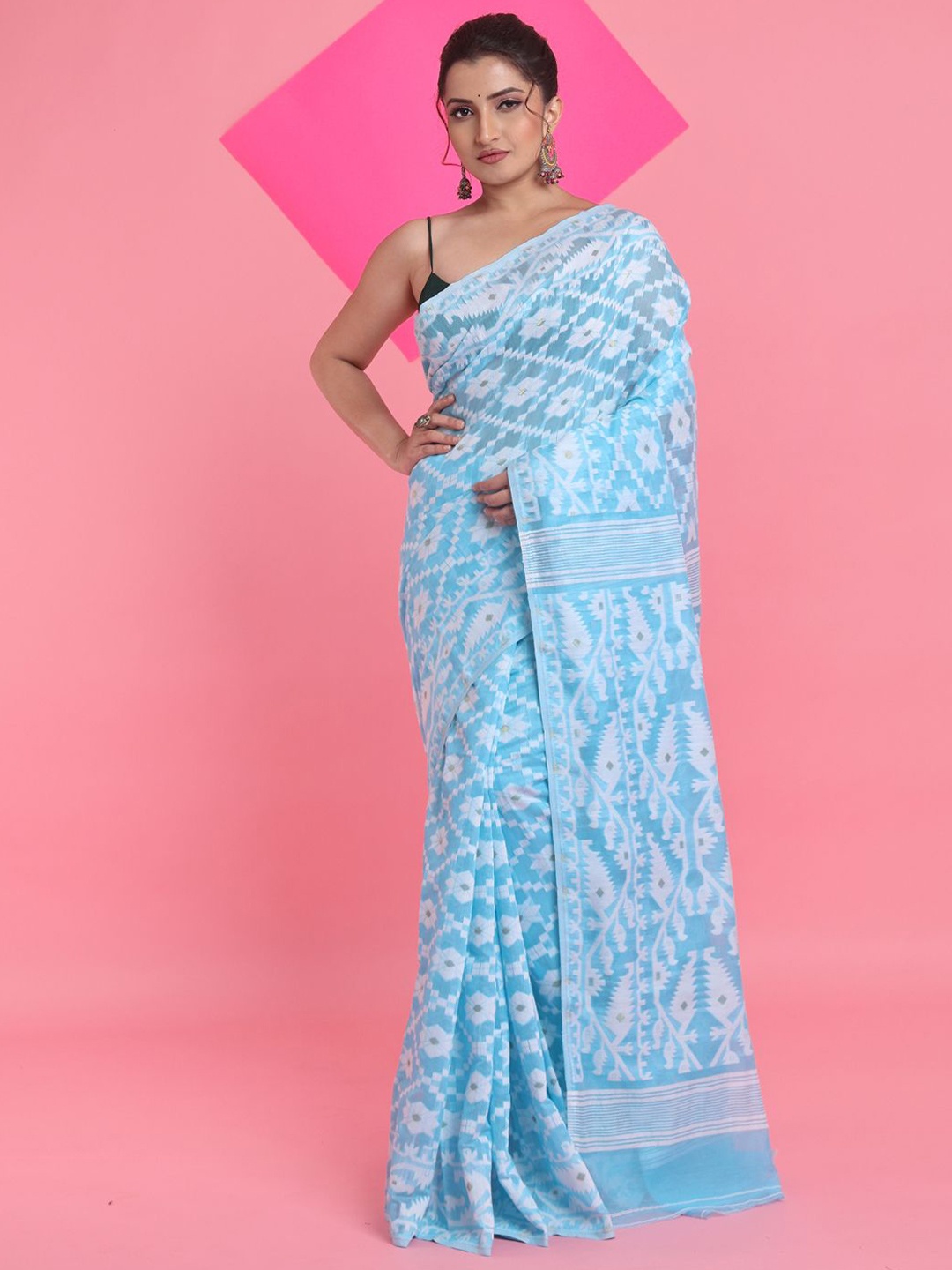 

Arhi Woven Design Jamdani Saree With All Over Thread Weaving, Blue