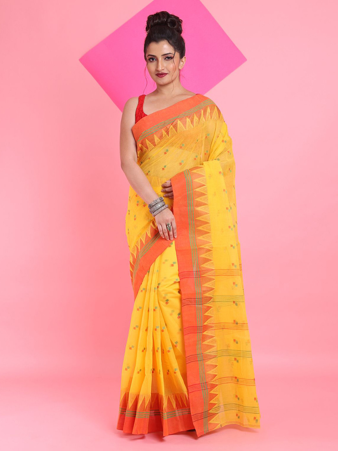 

Arhi Woven Design Pure Cotton Taant Saree, Yellow