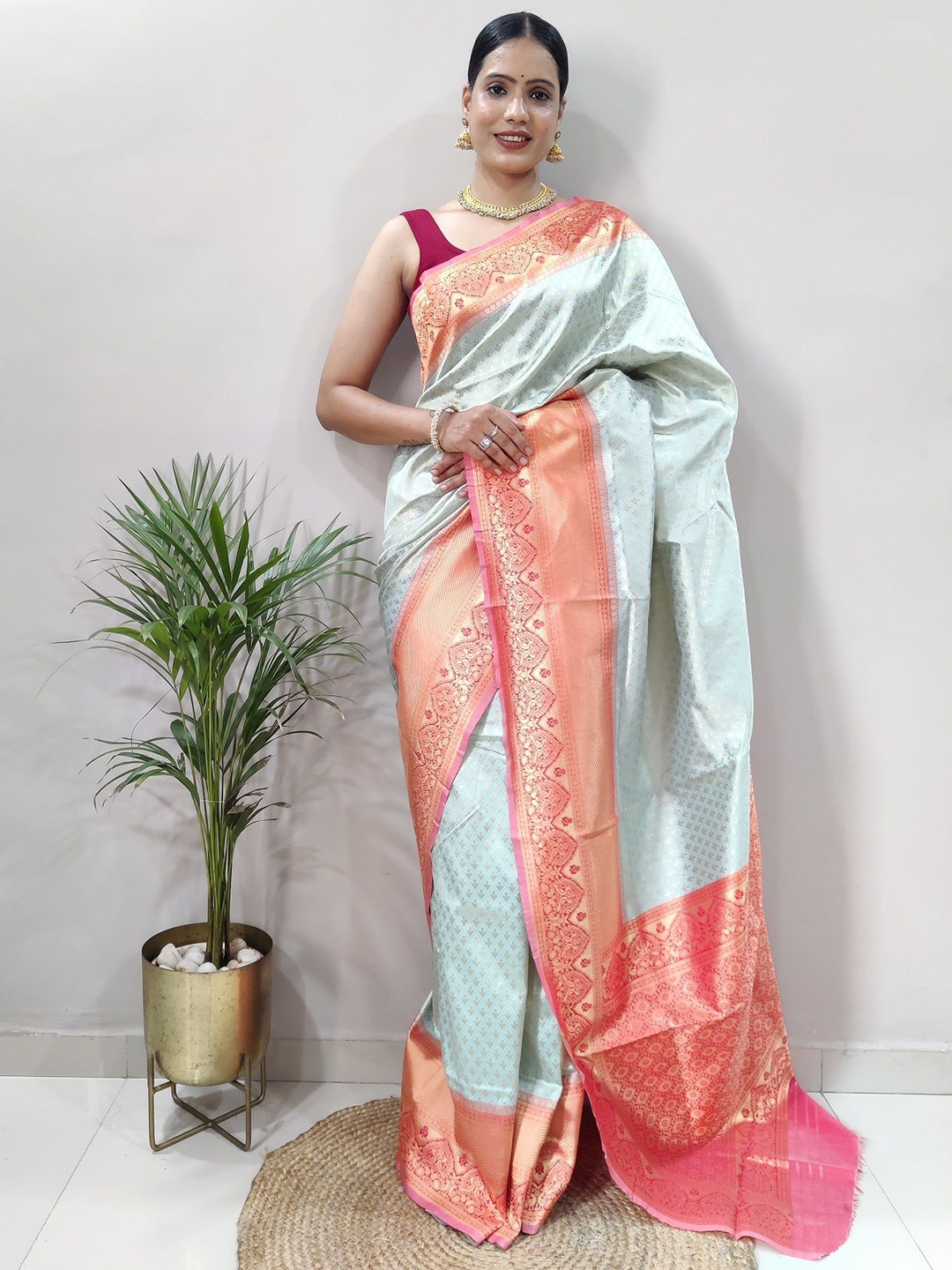 

Aika Woven Design Zardozi Pure Silk Saree, Turquoise blue