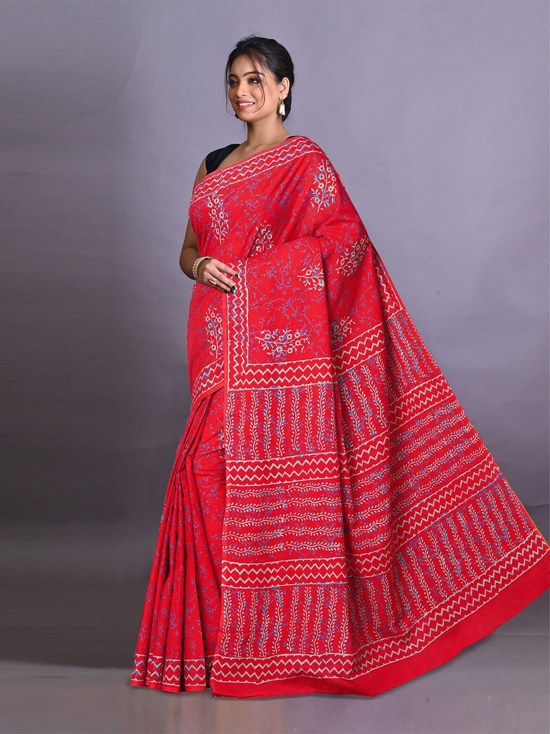 

Unnati Silks Ethnic Motifs Pure Cotton Handloom Block Print Saree, Red