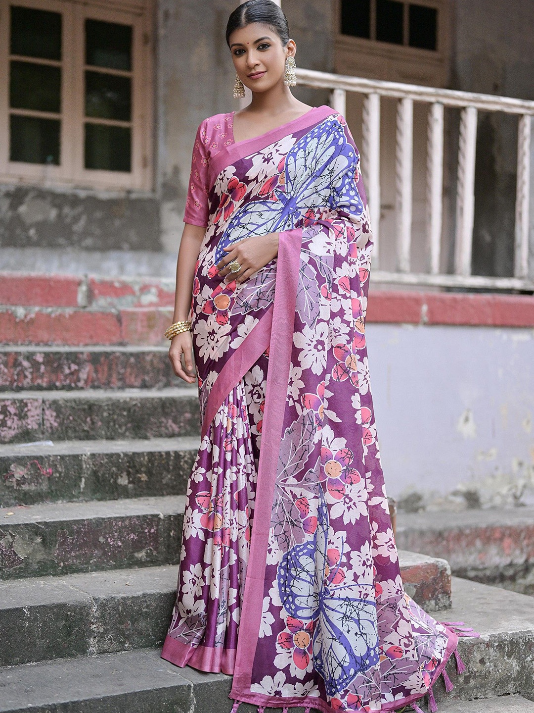 

LeeliPeeri Designer Floral Printed Banarasi Saree, Purple