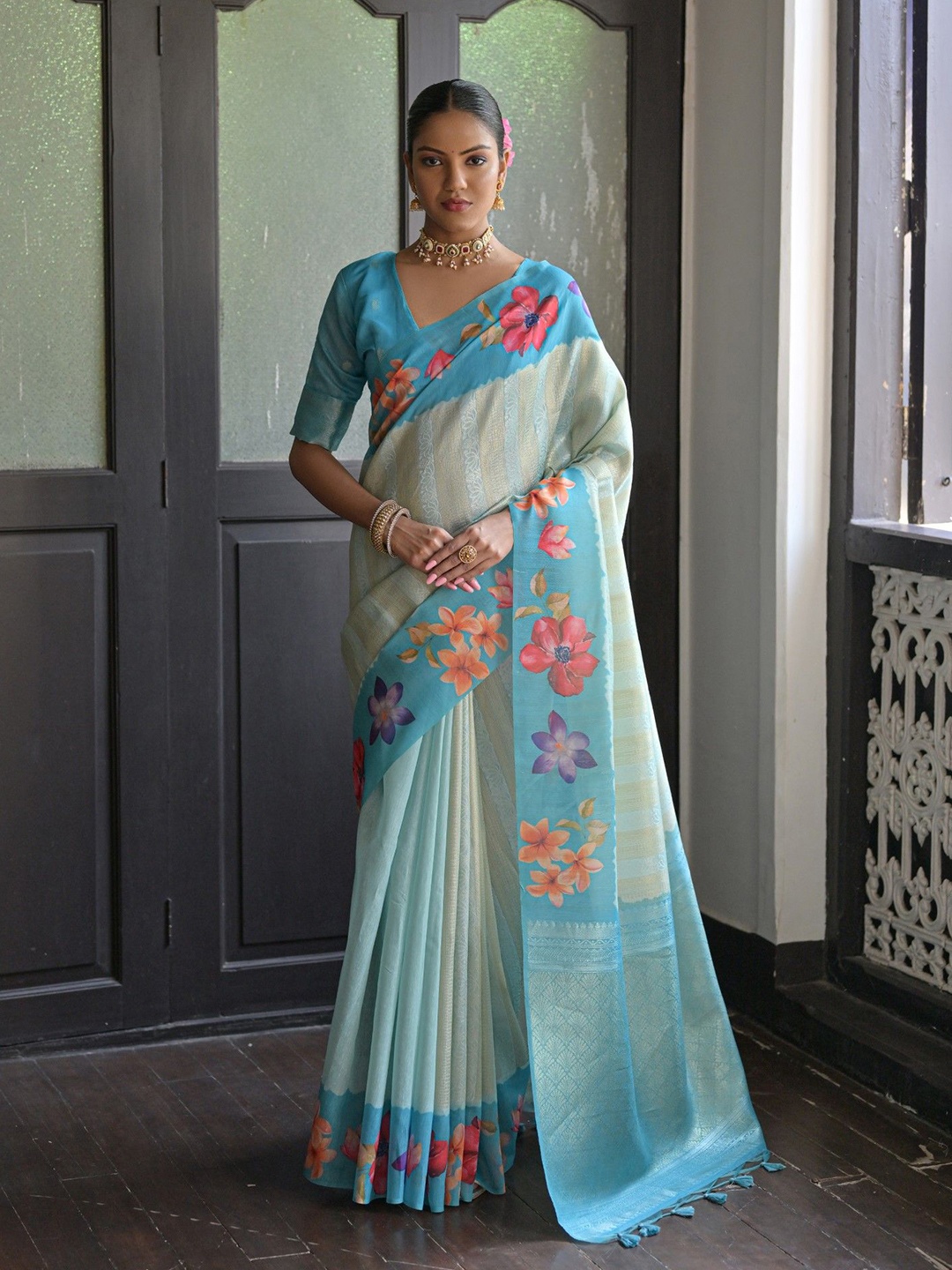 

LeeliPeeri Designer Floral Silk Blend Saree, Blue