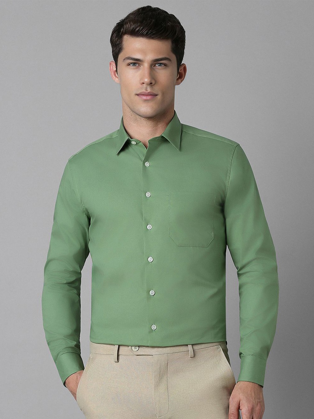 

Louis Philippe Men Spread Collar Solid Cotton Slim Fit Formal Shirt, Green