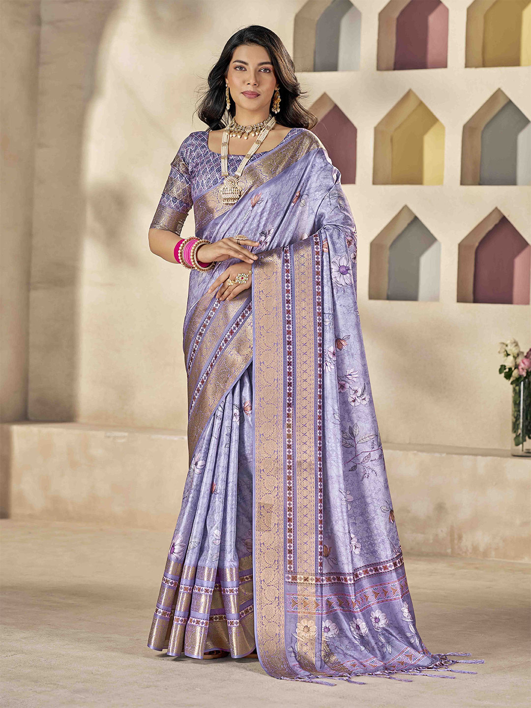 

Ethnielle Floral Printed Saree, Blue