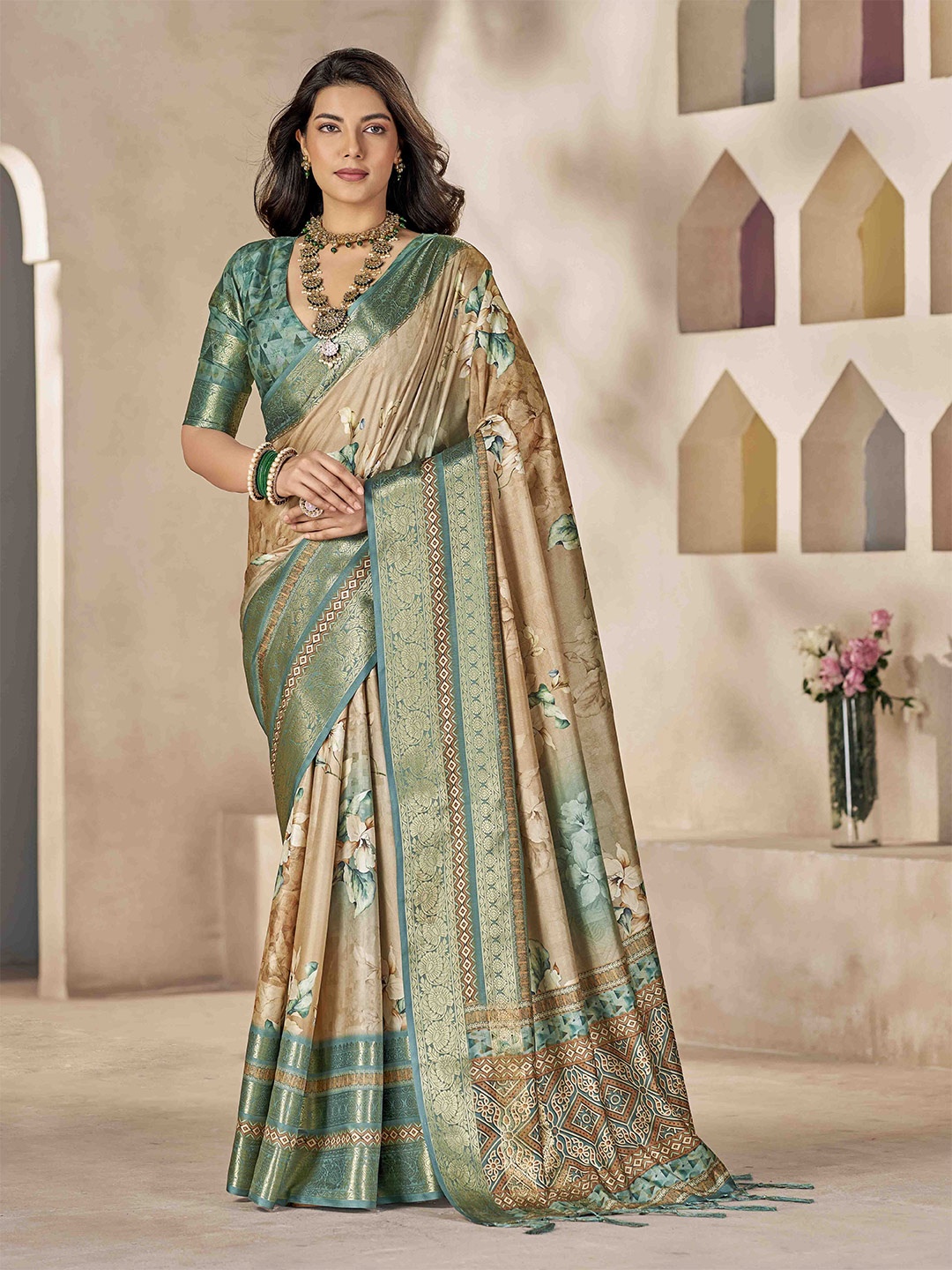 

Ethnielle Floral Zari Saree, Brown