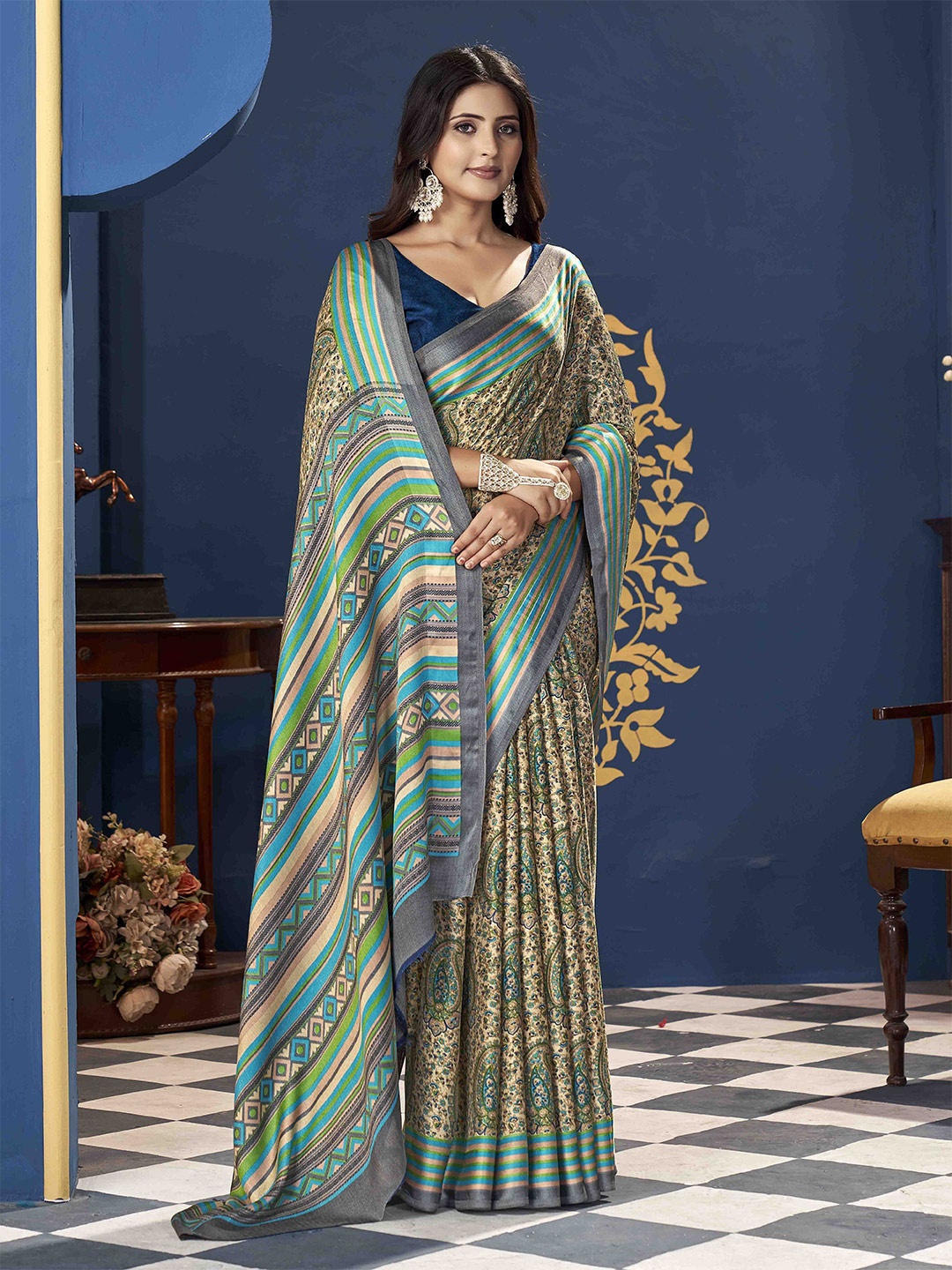 

Ethnielle Paisley Printed Saree, Cream