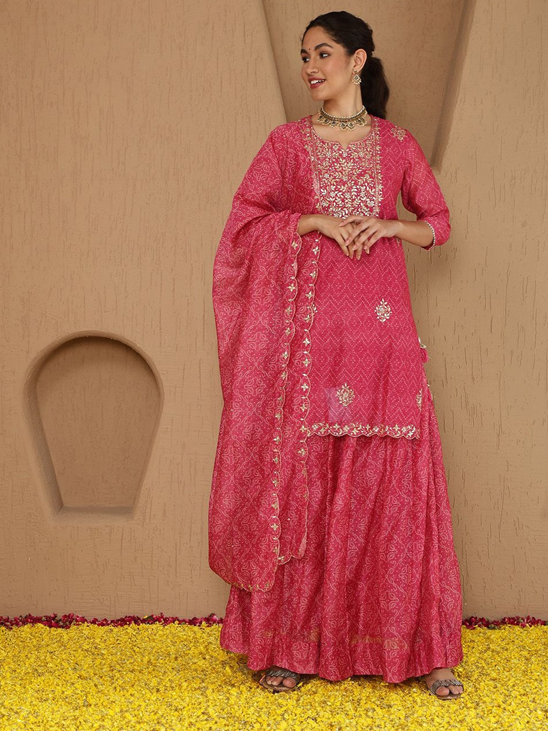 

Meena Bazaar Embroidered Ready to Wear Lehenga &, Pink