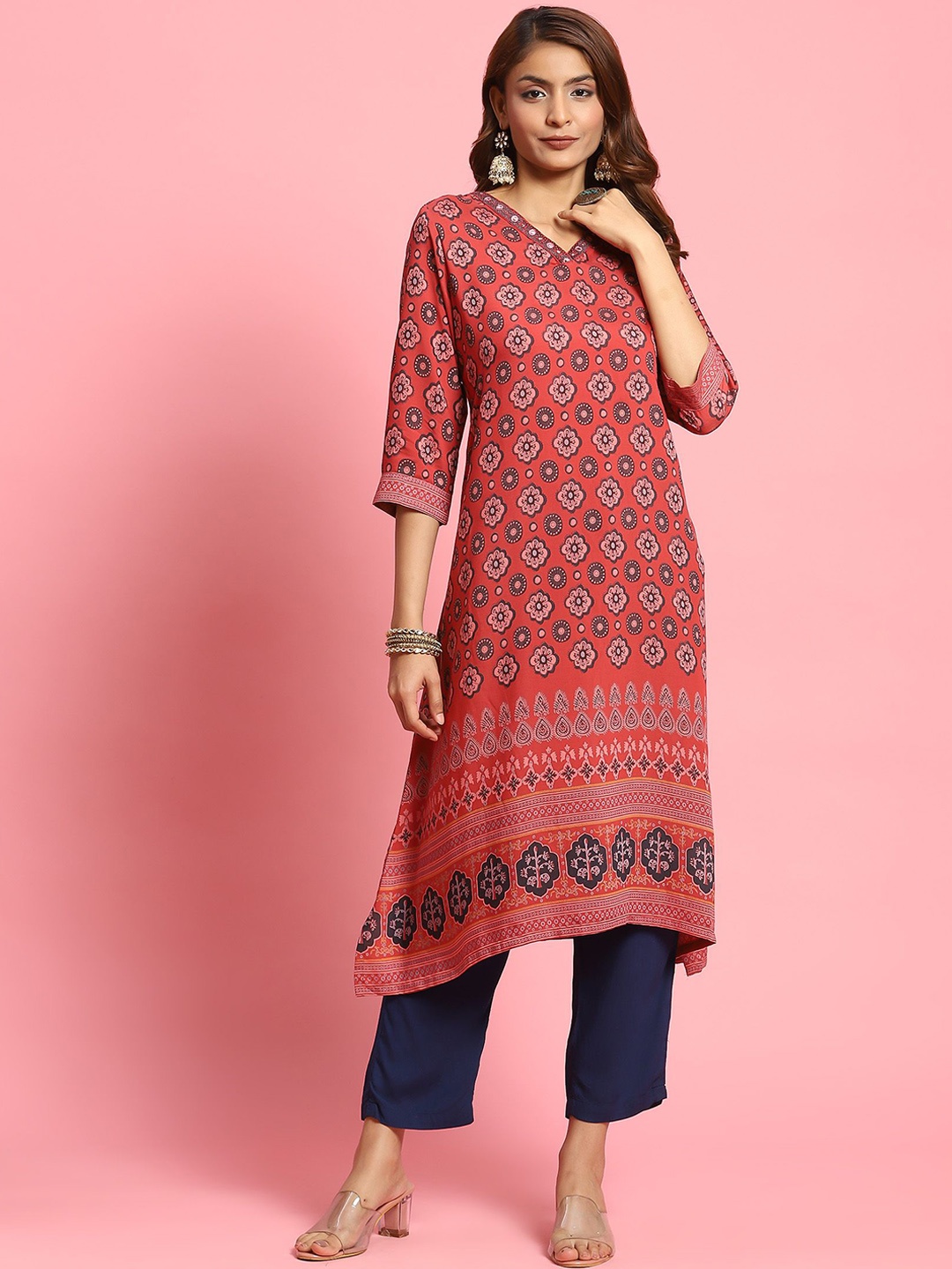 

Shree Floral Printed V-Neck Three-Quarter Sleeves Liva Straight Kurta, Red