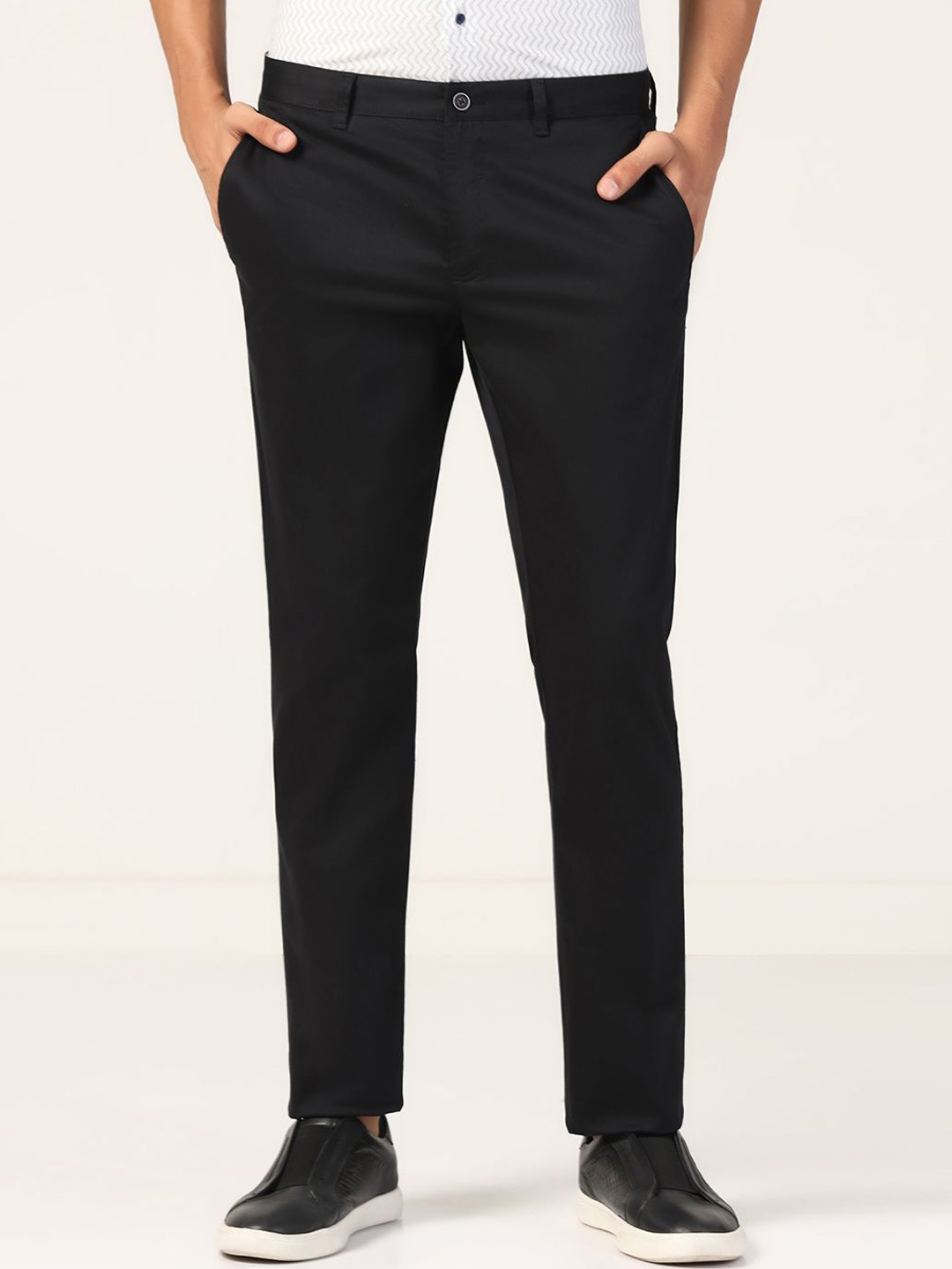 

Blackberrys Men Slim Fit Chinos Trousers, Black