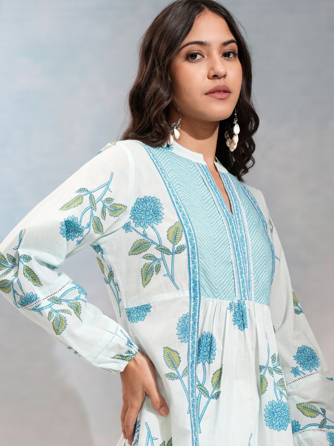 

Vishudh Women Floral Printed Mandarin Collar Cotton Top, Blue
